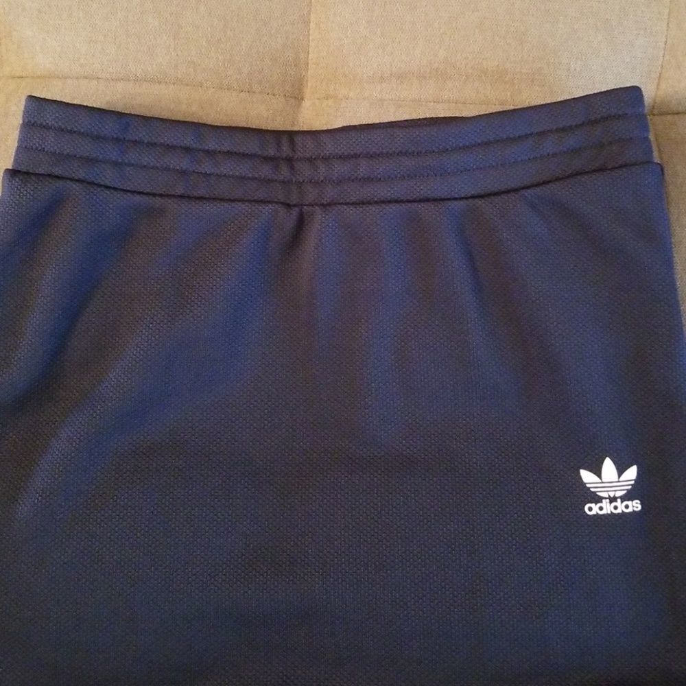 adidas Osaka Midi Skirt in Navy Blue - Picture 6 of 9